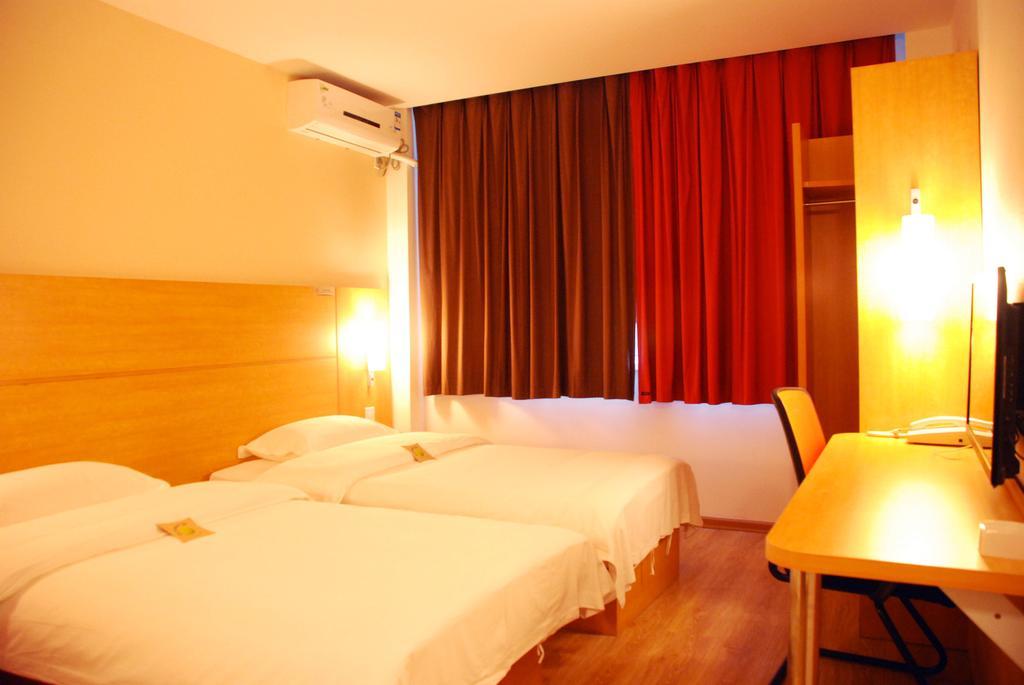 Ibis Changchun Jianshe Street Exterior foto